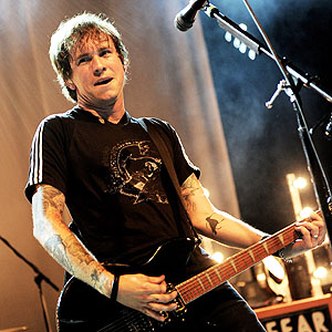 Against Me Rocker Tom Gabel Comes Out As Transgender E Online